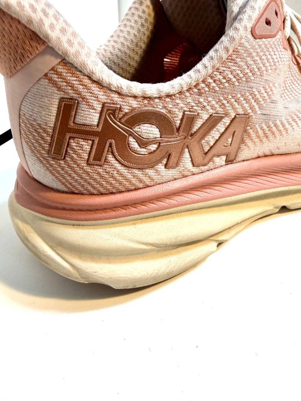 ☀️ HOKA Clifton 9 SNC Running Shoes. used but With Box. Sz 10 B